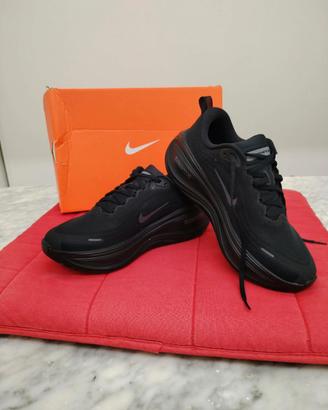 Nike Vomero Plus - 42
