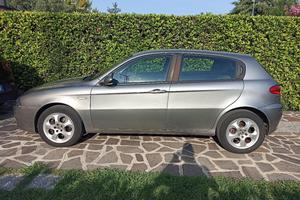 Alfa Romeo 147 1.6 benzina anno 2006