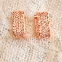 Orecchini color oro rosa con strass