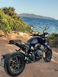 honda cb 1000 r black edition 2021