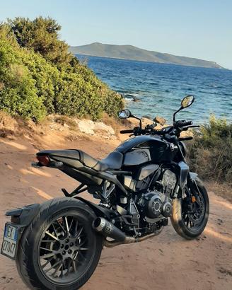 honda cb 1000 r black edition 2021