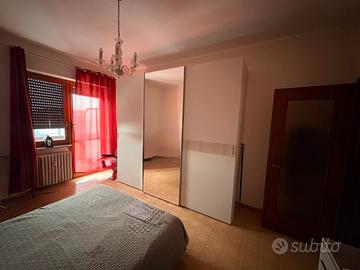 camera da letto completa