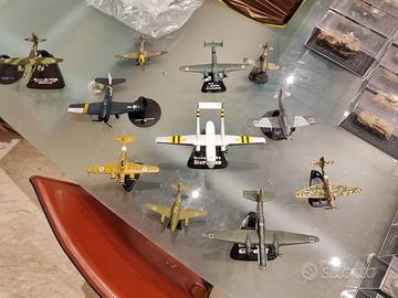 Lotto 11 modellini aereo in metallo