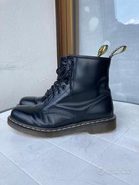 Dr. Martens 1460 Black smooth Tg. 42 Abbigliamento e