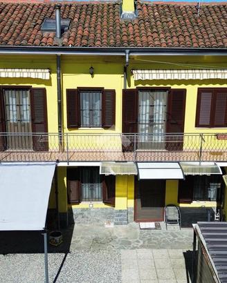 CASA SEMINDIPENDENTE A POIRINO