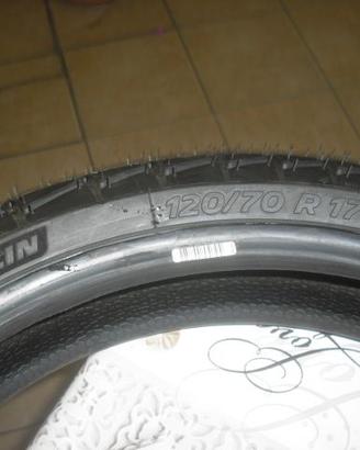 Gomma per moto