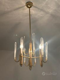 Lampadario vintage elegante in ottone e vetro