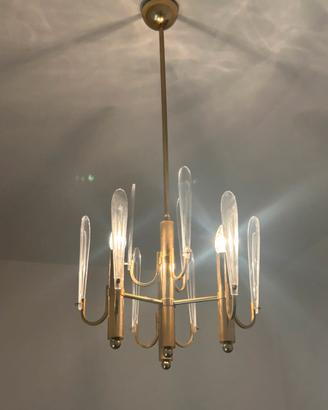Lampadario vintage elegante in ottone e vetro