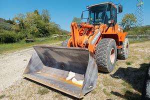 Pala gommata Doosan DL250