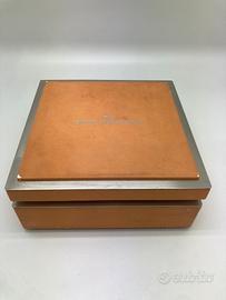 Scatola per orologio GIRARD PERREGAUX con manuale
