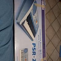 Tastiera Yamaha PSR 273