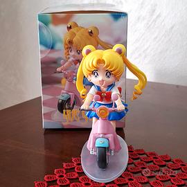 Sailor Moon Action Figure Moto Vespa Modellino 12c