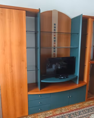 PARETE ATTREZZATA MODERNA