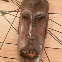 Maschera in legno Tribale Africana grande sorriso.