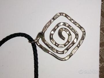 Ciondolo in alluminio 