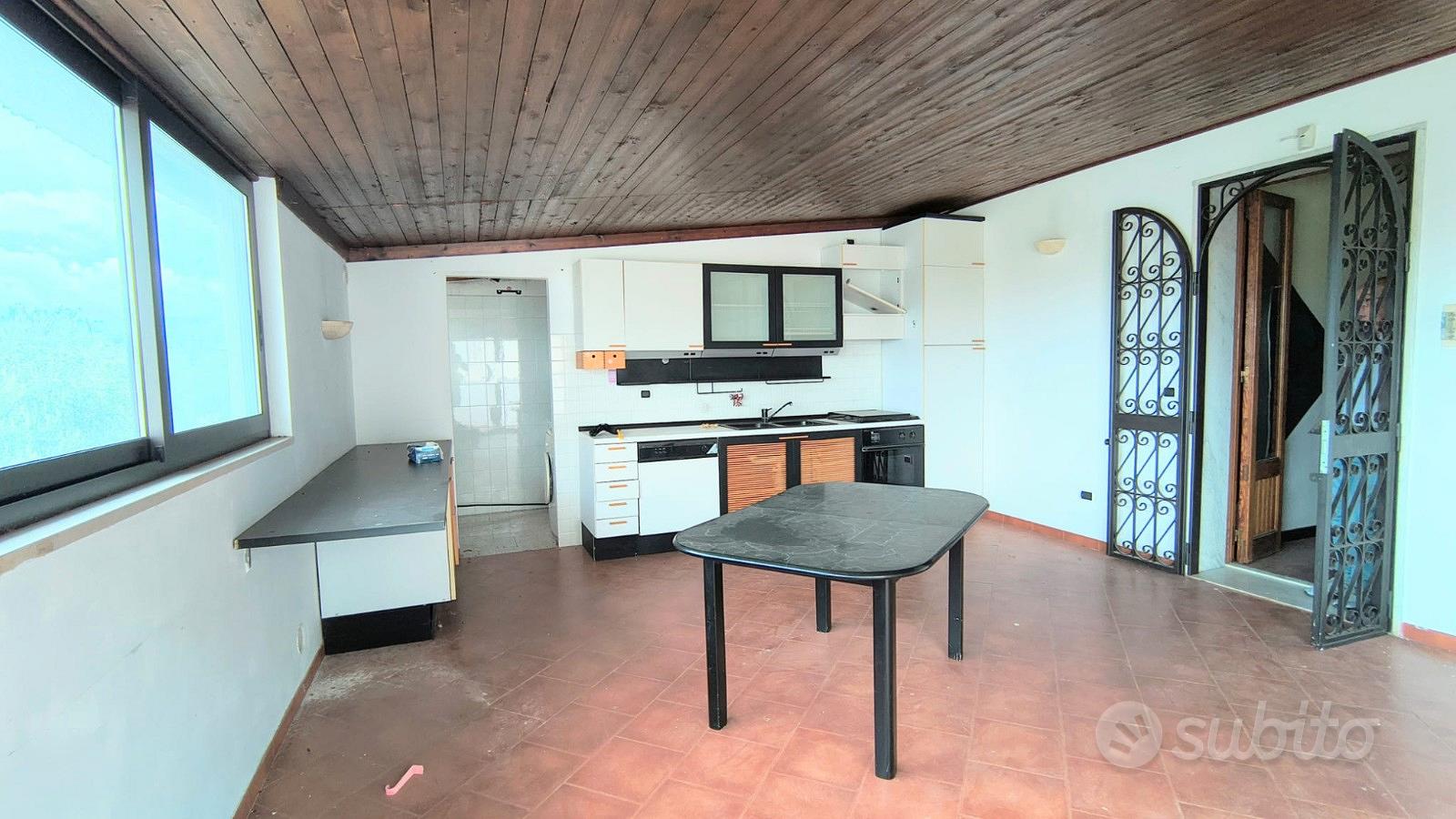 Appartamento con terrazzo - Vista 3
