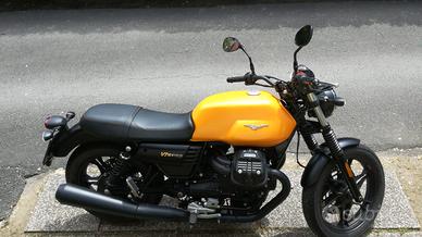 Moto Guzzi V7 III Stone