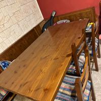 Tavolo in pino + panca + sedie