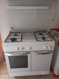 Cucina a Gas (bombola) BIANCA 4 Fuochi con Forno