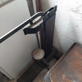 Imbottigliatrice antica