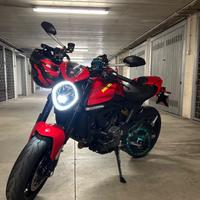 Ducati Monster 937 plus termignoni