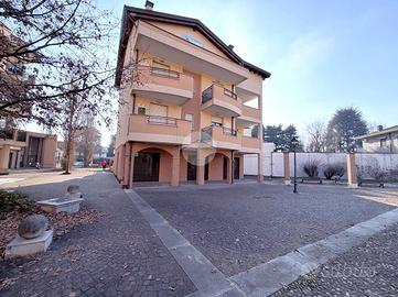 2 LOCALI A SANTO STEFANO TICINO