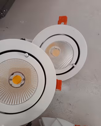 Faretti LED COB da incasso orientabili