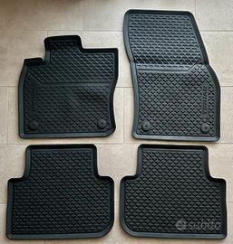 Tappeti gomma originali VW Tiguan 2 Serie (16-24)