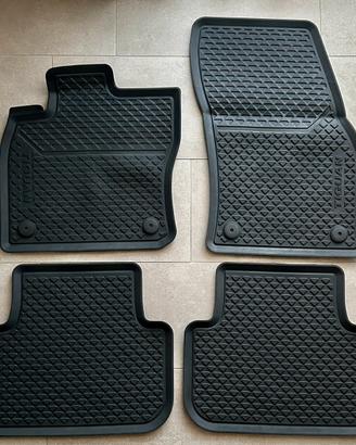 Tappeti gomma originali VW Tiguan 2 Serie (16-24)