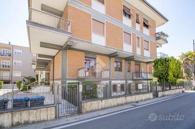 3 LOCALI A RIETI