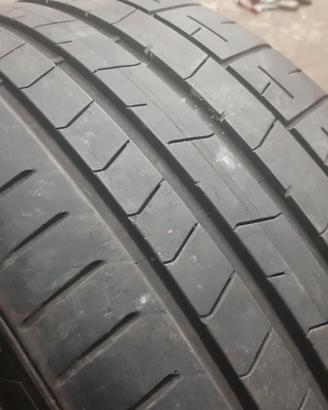 235 35 19 gomme pneumatici