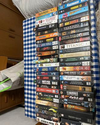 Collezione 54 vhs rare per  collezionismo
