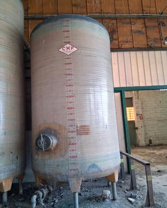 SILOS VERTICALE IN RESINA