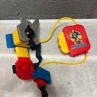 Pistola ad acqua Paper Aquajet di Paperinik disney