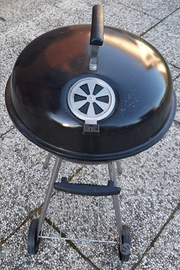 Barbecue a carbone portatile nero