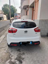 Kia Rio 3a serie  1.4 CRDi WGT 5P. diesel 2012