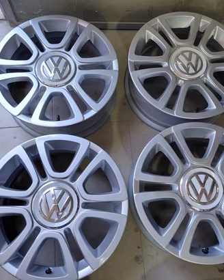 Cerchi in lega da 16 pollici per Volkswagen UP