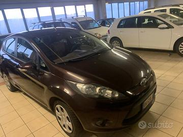 Ford Fiesta 1.5 TDCi 75CV 5 porte Titanium