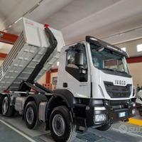 IVECO TRAKKER 8X4 AT410T50 SCARRABILE 30 TON