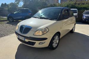 Lancia Ypsilon 1.2 Oro