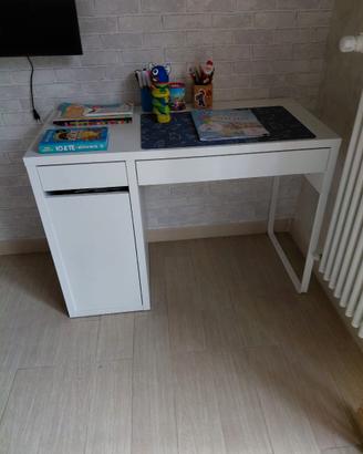 Scrivania Ikea