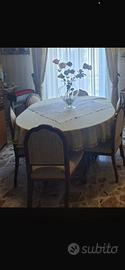 Tavolo con 5 sedie classico