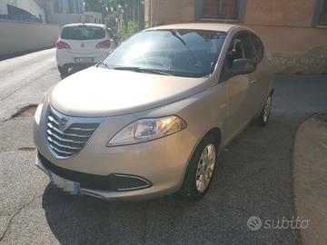 Lancia Ypsilon 1.2 69 CV 5 porte GPL Ecochic Silve