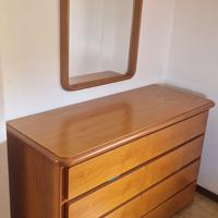 Cassettiera in legno di noce