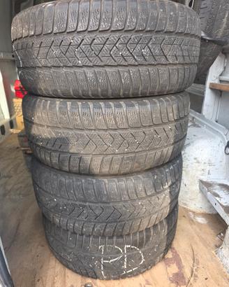 4 Pirelli sottozero3 225/45 R17 M+S
