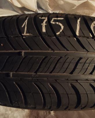 GOMME AUTO