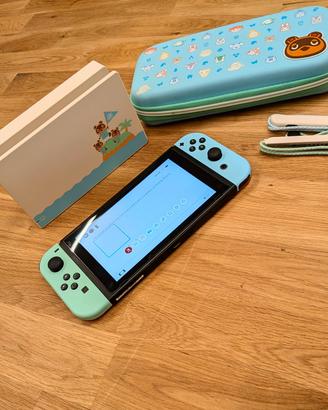 Nintendo Switch Animal Crossing + Custodia 