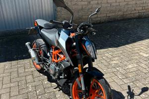 Ktm duke 390