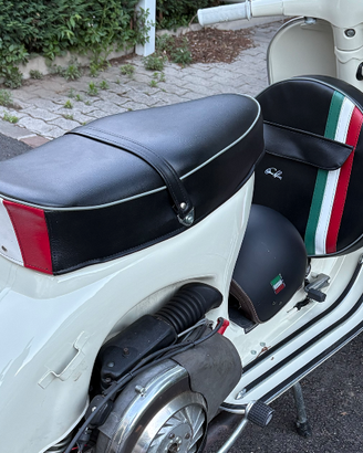 Kit Sella e copriruota NERO tricolore Italia 125 1