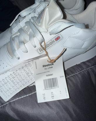 Scarpe “Reebok” Classico Bianco